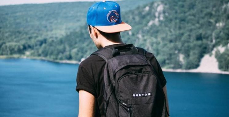 backpack slips off shoulder