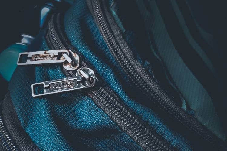 how to fix a backpack zipper on one side